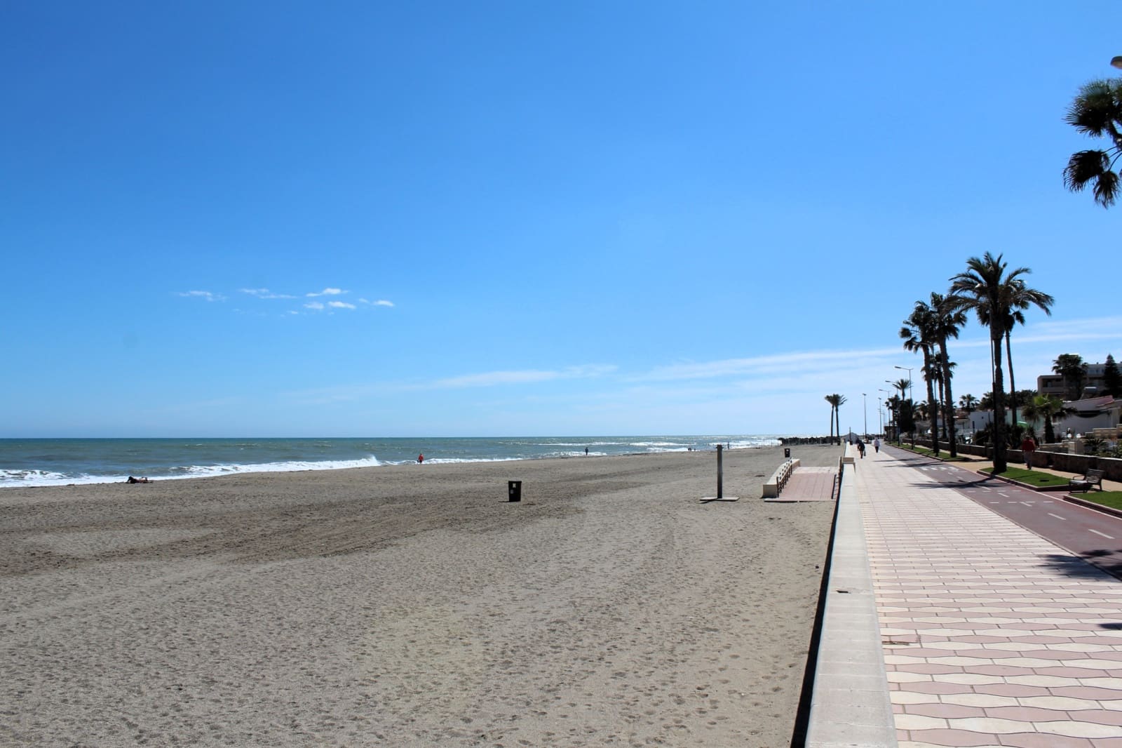 Adosado de 3 habitaciones en Roquetas de Mar en venta con piscina garaje - 279.000 € (Ref: 10032415)