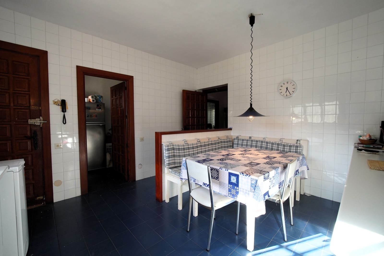 7 Zimmer Villa zu verkaufen in Roquetas de Mar mit Garage - 649.999 € (Ref: 10141471)