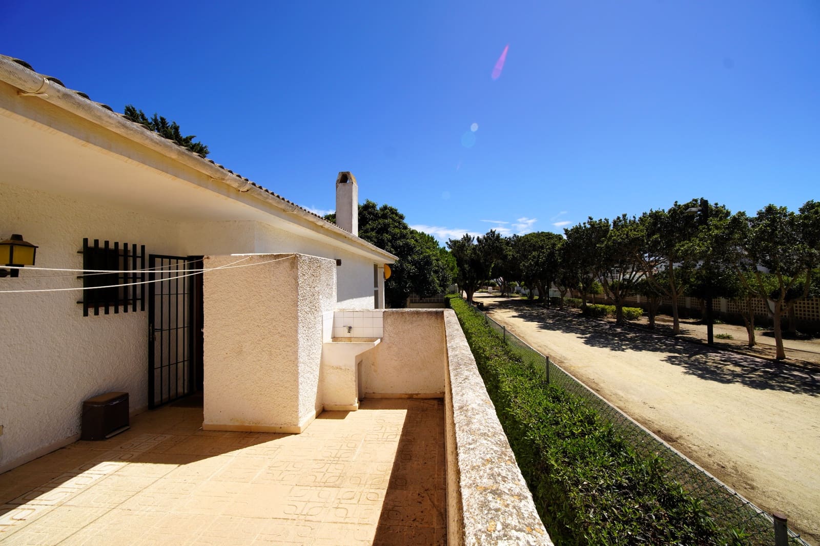 7 Zimmer Villa zu verkaufen in Roquetas de Mar mit Garage - 649.999 € (Ref: 10141471)