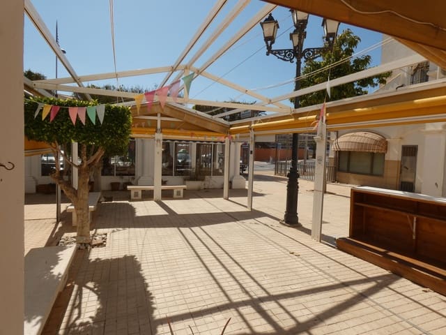 Kaupallinen myytävänä paikassa Roquetas de Mar - 79 500 € (Ref: 7428171)