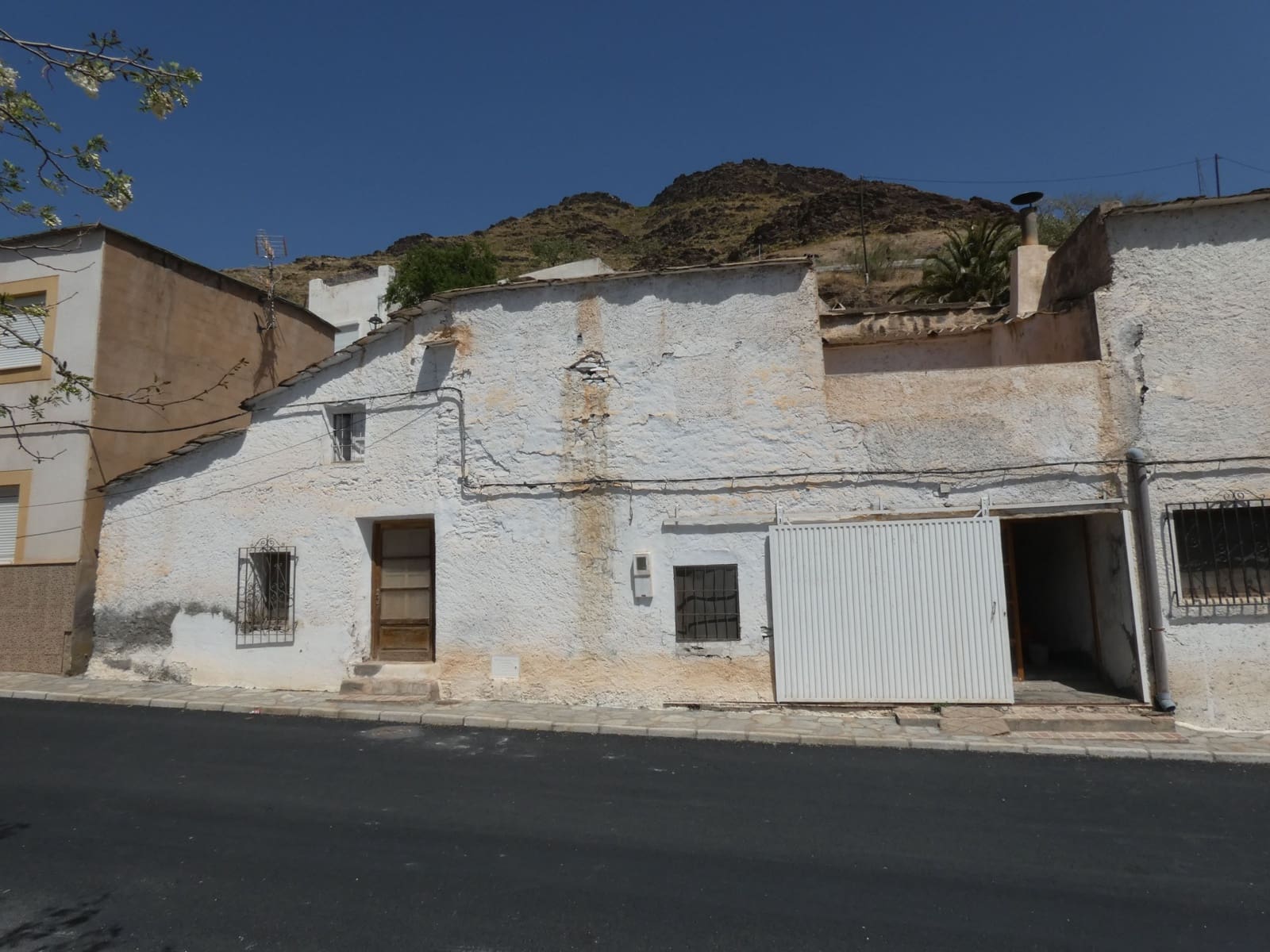 4 soveværelse Byhus til salg i Senes - € 39.500 (Ref: 7935205)