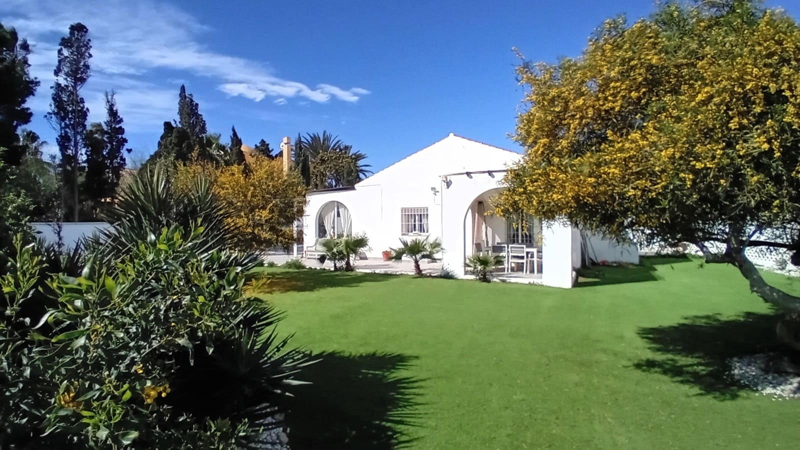 3 soverom Villa til salgs i Roquetas de Mar med svømmebasseng garasje - € 650 000 (Ref: 7978192)