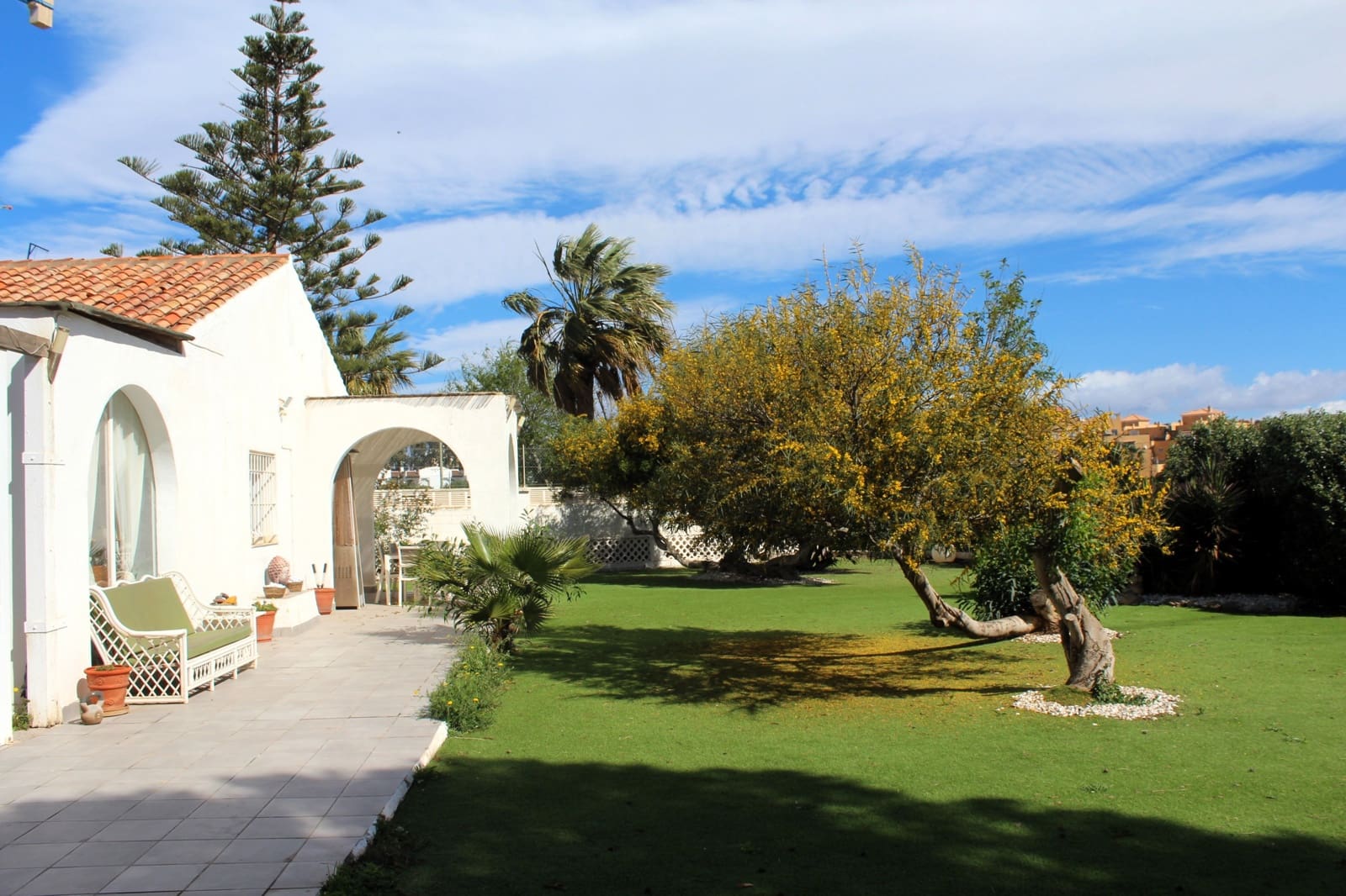 3 soverom Villa til salgs i Roquetas de Mar med svømmebasseng garasje - € 650 000 (Ref: 7978192)