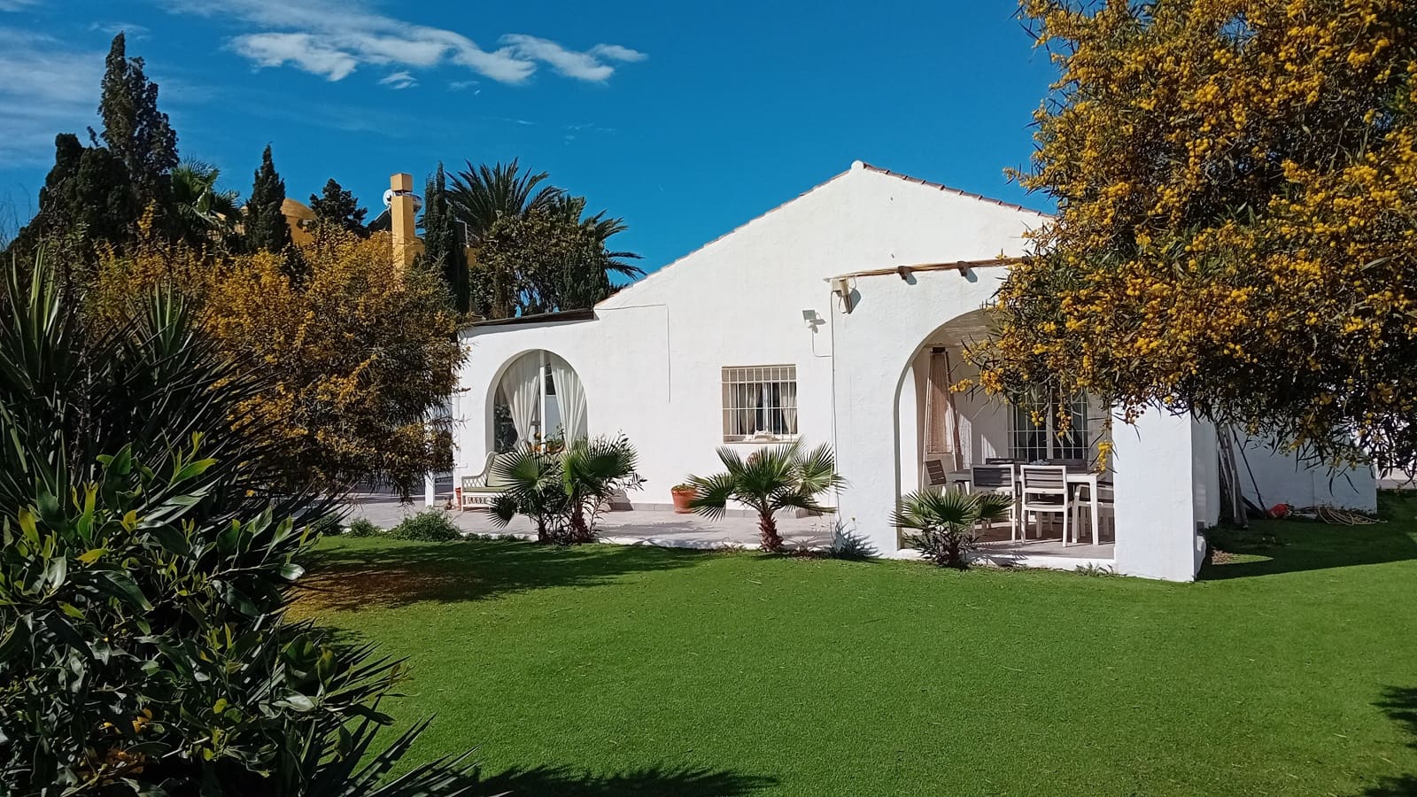 3 soverom Villa til salgs i Roquetas de Mar med svømmebasseng garasje - € 650 000 (Ref: 7978192)