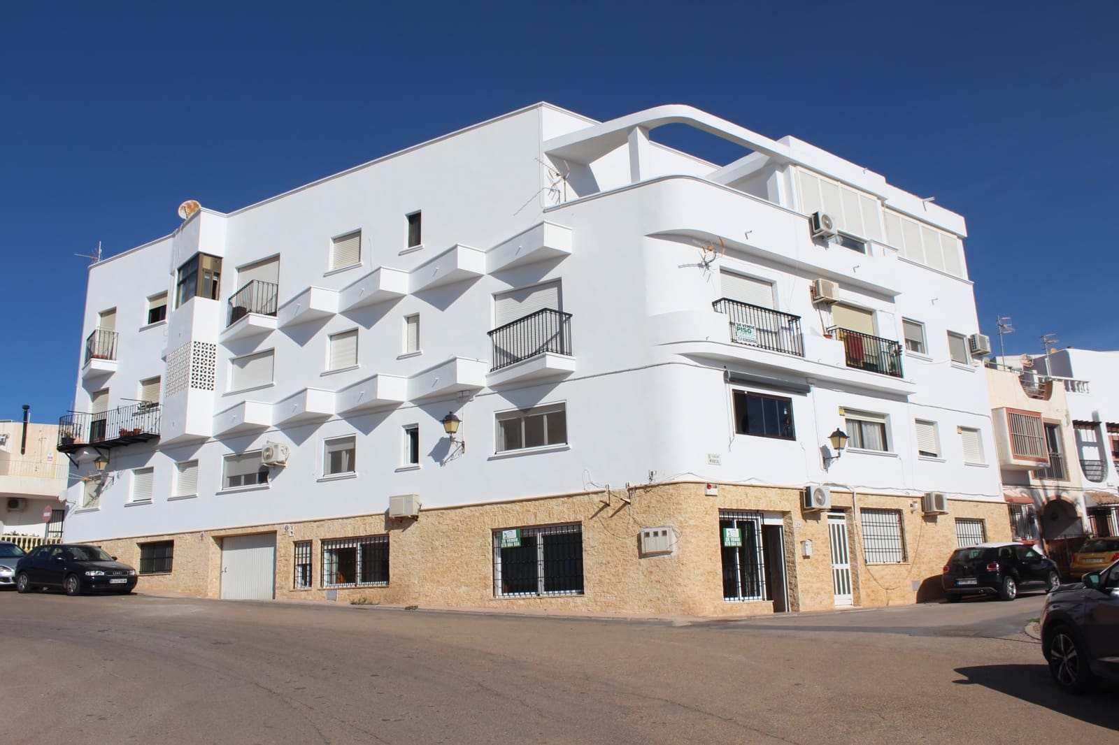 1 soveværelse Lejlighed til salg i Carboneras med garage - € 140.000 (Ref: 8583707)