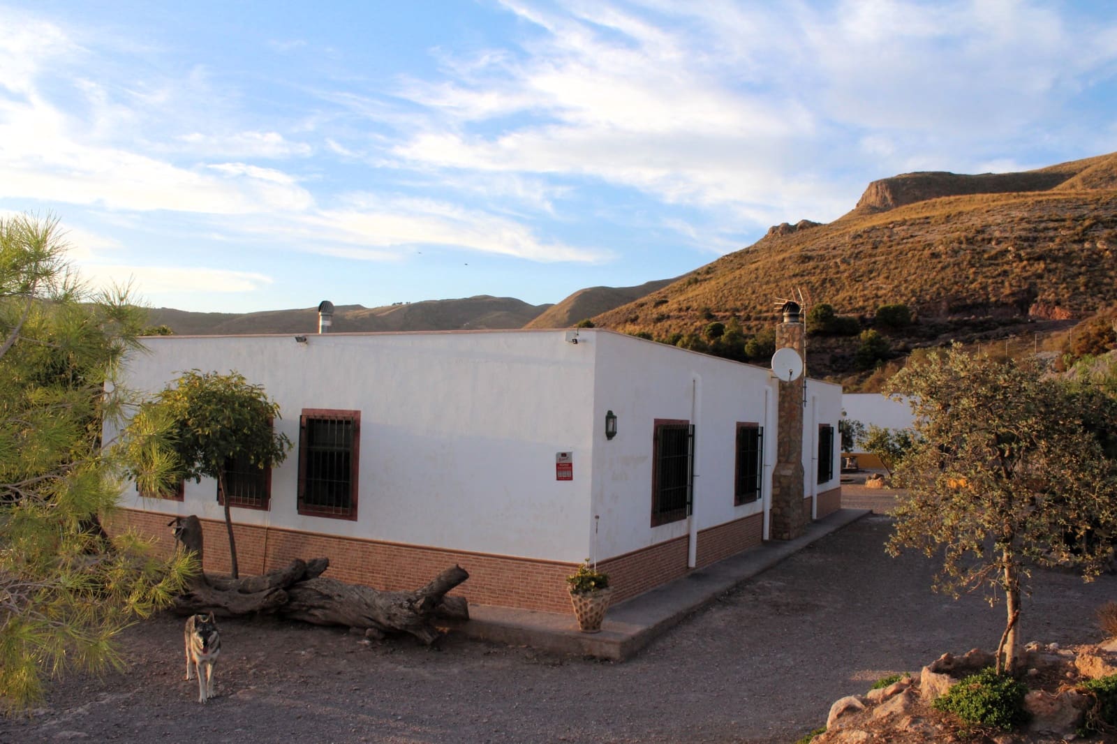 3 soverom Finca/Herregård til salgs i Enix med garasje - € 360 000 (Ref: 8589851)