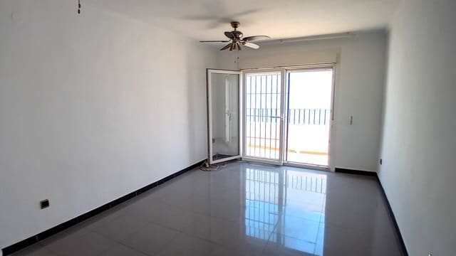 2 slaapkamer Flat te koop in Roquetas de Mar met zwembad - € 139.500 (Ref: 9022303)