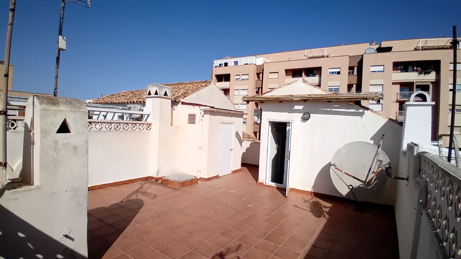 2 soveværelse Lejlighed til salg i Roquetas de Mar med swimmingpool - € 139.500 (Ref: 9022303)