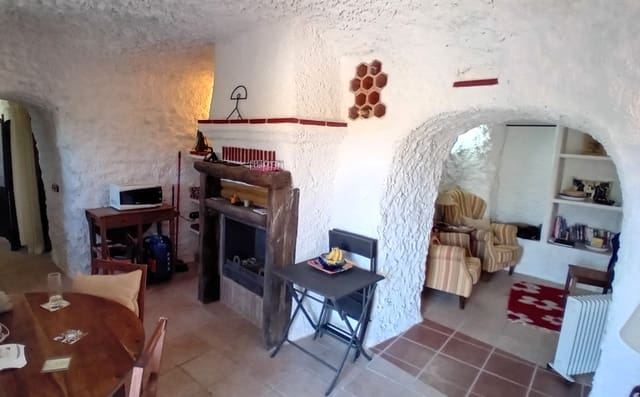 2 soveværelse Byhus til salg i Terque med swimmingpool - € 69.500 (Ref: 9074401)