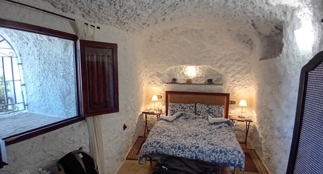 2 soveværelse Byhus til salg i Terque med swimmingpool - € 69.500 (Ref: 9074401)