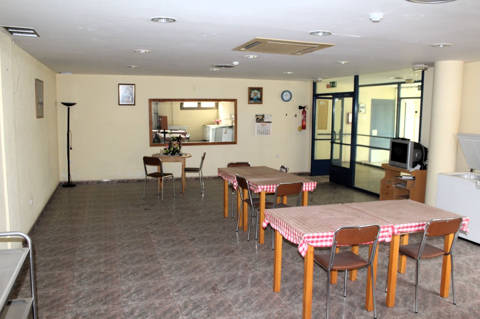 13 bedroom Guesthouse/B & B for sale in Santa Cruz de Marchena with garage - € 200,000 (Ref: 9170701)