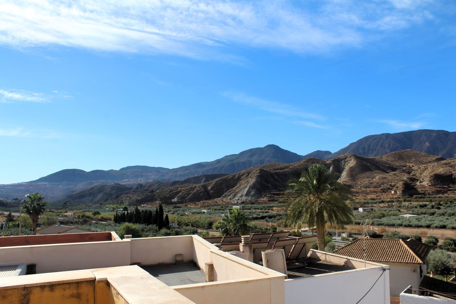 13 bedroom Guesthouse/B & B for sale in Santa Cruz de Marchena with garage - € 200,000 (Ref: 9170701)