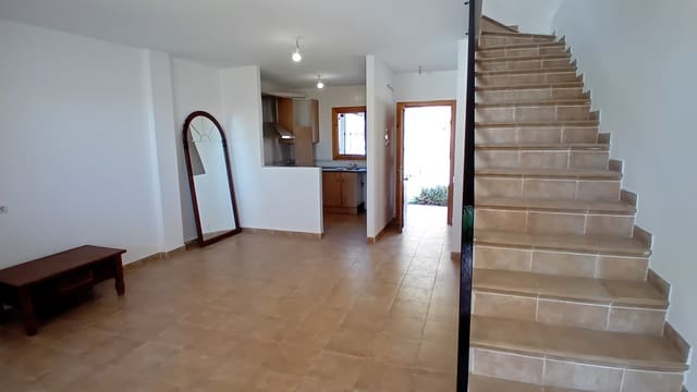 3 makuuhuone Omakotitalo myytävänä paikassa Enix mukana 
autotalli - 142 000 € (Ref: 9233127)