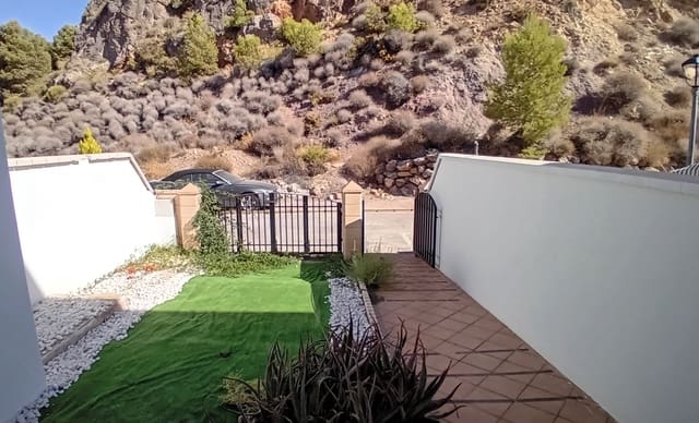 3 makuuhuone Omakotitalo myytävänä paikassa Enix mukana 
autotalli - 142 000 € (Ref: 9233127)