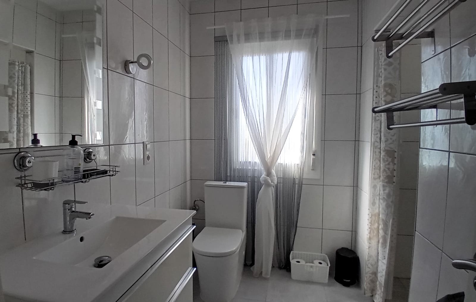 5 soverom Villa til salgs i Roquetas de Mar med svømmebasseng garasje - € 750 000 (Ref: 9393671)