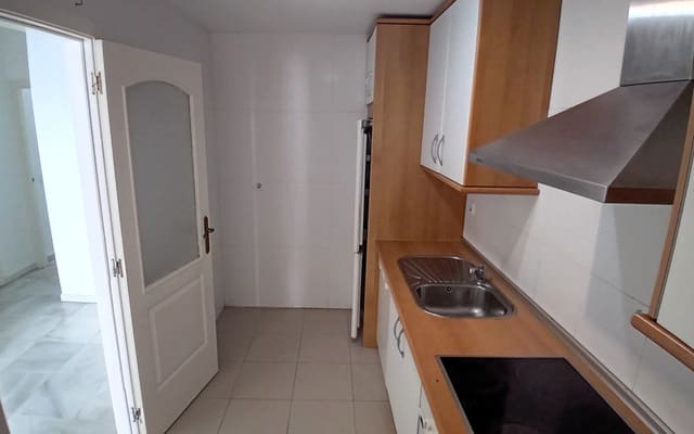 2 chambre Appartement à vendre à Retamar, Almería ville avec piscine garage - 189 000 € (Ref: 9429369)