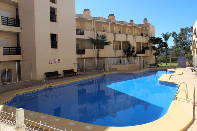 2 chambre Appartement à vendre à Retamar, Almería ville avec piscine garage - 189 000 € (Ref: 9429369)