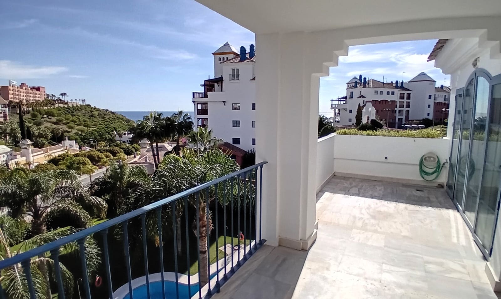 3 quarto Apartamento para venda em Almunecar com piscina garagem - 385 000 € (Ref: 9432951)