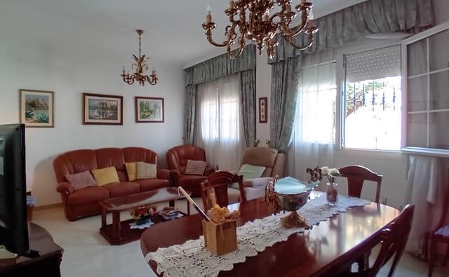 4 soveværelse Byhus til salg i Roquetas de Mar med garage - € 375.000 (Ref: 9449922)