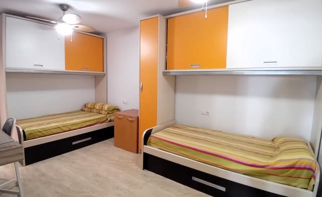 Piso de 2 habitaciones en Enix en venta con piscina garaje - 114.000 € (Ref: 9460918)