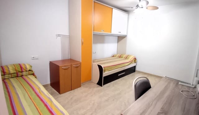 Piso de 2 habitaciones en Enix en venta con piscina garaje - 114.000 € (Ref: 9460918)