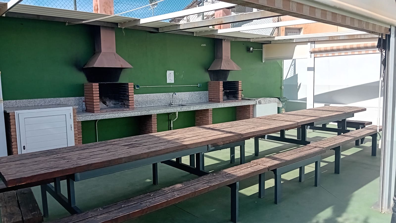 Piso de 2 habitaciones en Enix en venta con piscina garaje - 114.000 € (Ref: 9460918)