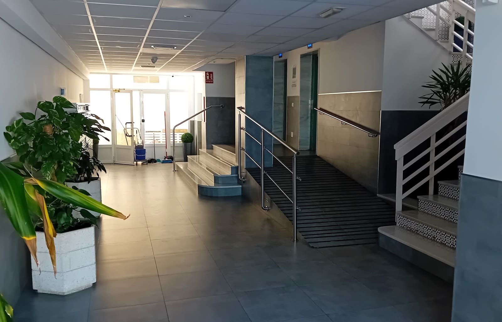 1 bedroom Apartment for sale in Roquetas de Mar with pool - € 129,500 (Ref: 9634807)