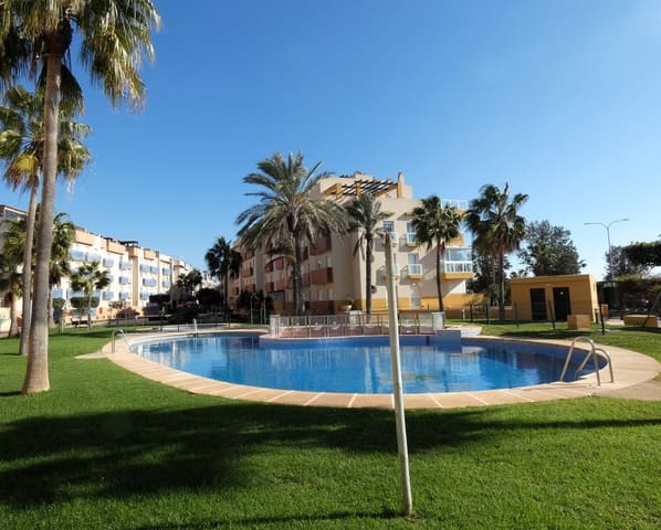 Piso de 2 habitaciones en Almerimar, El Ejido en venta con piscina garaje - 185.000 € (Ref: 9656405)