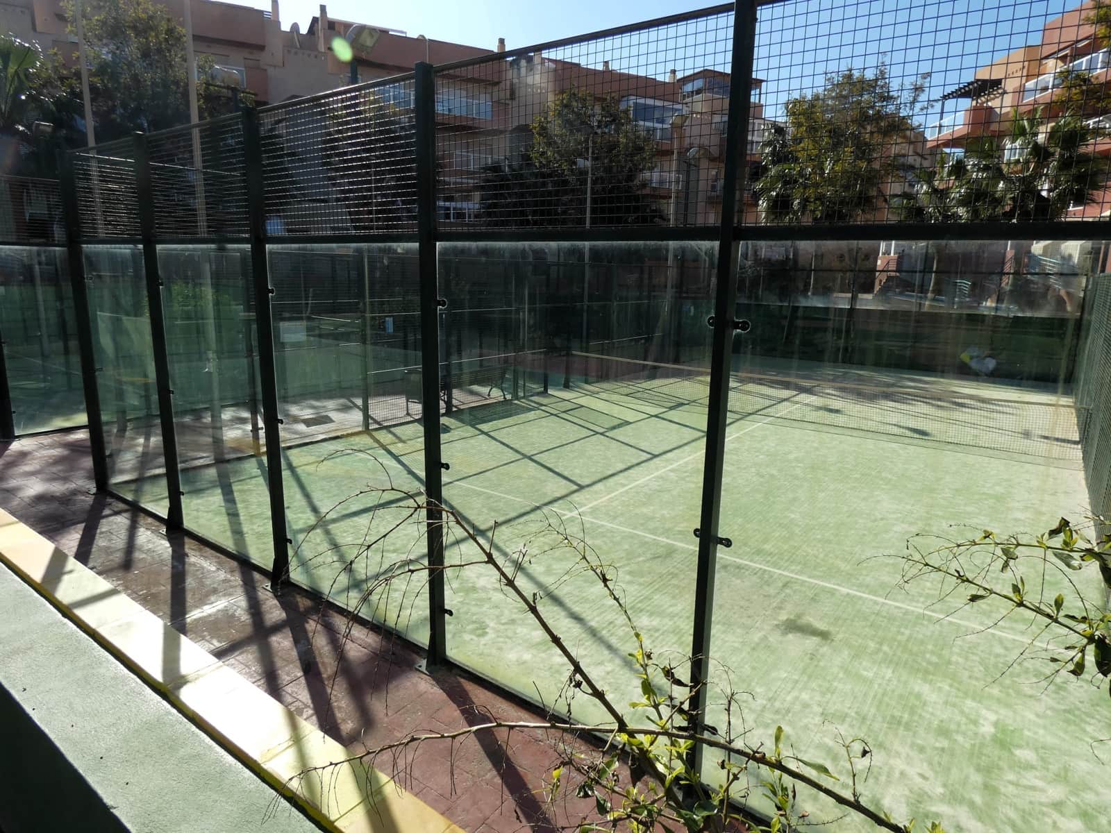 2 sypialnia Mieszkanie na sprzedaż w Almerimar z basenem garażem - 185 000 € (Ref: 9656405)