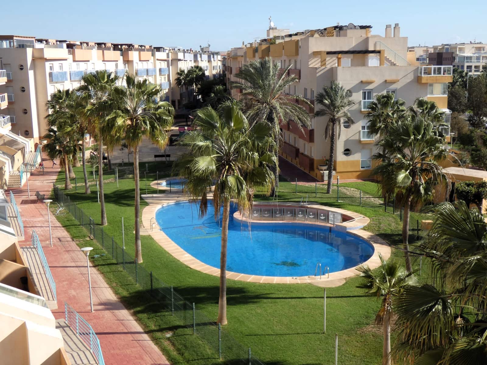 2 bedroom Flat for sale in Almerimar with pool garage - € 185,000 (Ref: 9656405)