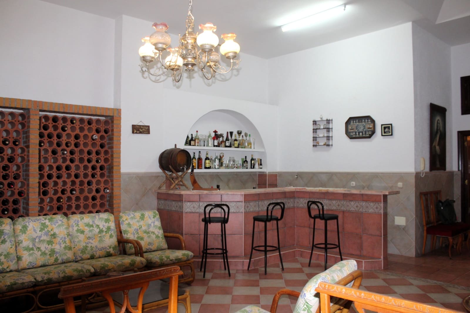 Restaurant/Bar for sale in Roquetas de Mar - € 280,000 (Ref: 9816565)