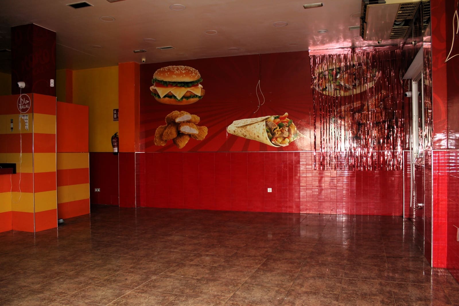 Restaurant/Bar for sale in Roquetas de Mar - € 280,000 (Ref: 9816565)