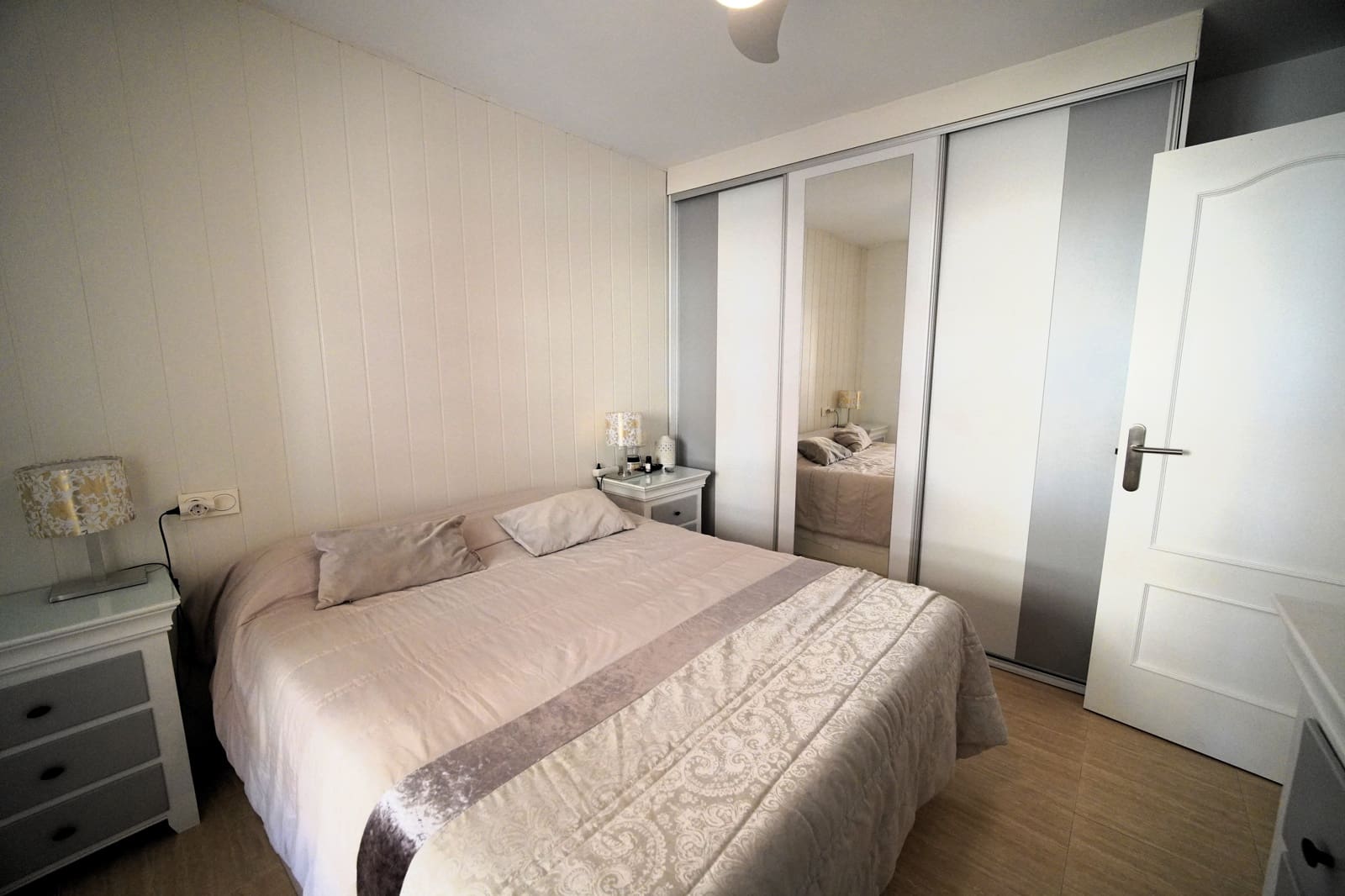 1 soverom Leilighet til salgs i Roquetas de Mar med svømmebasseng garasje - € 169 500 (Ref: 9948879)