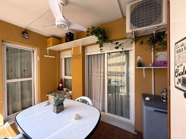 2 bedroom Flat for sale in Roquetas de Mar with pool garage - € 165,000 (Ref: 9994480)