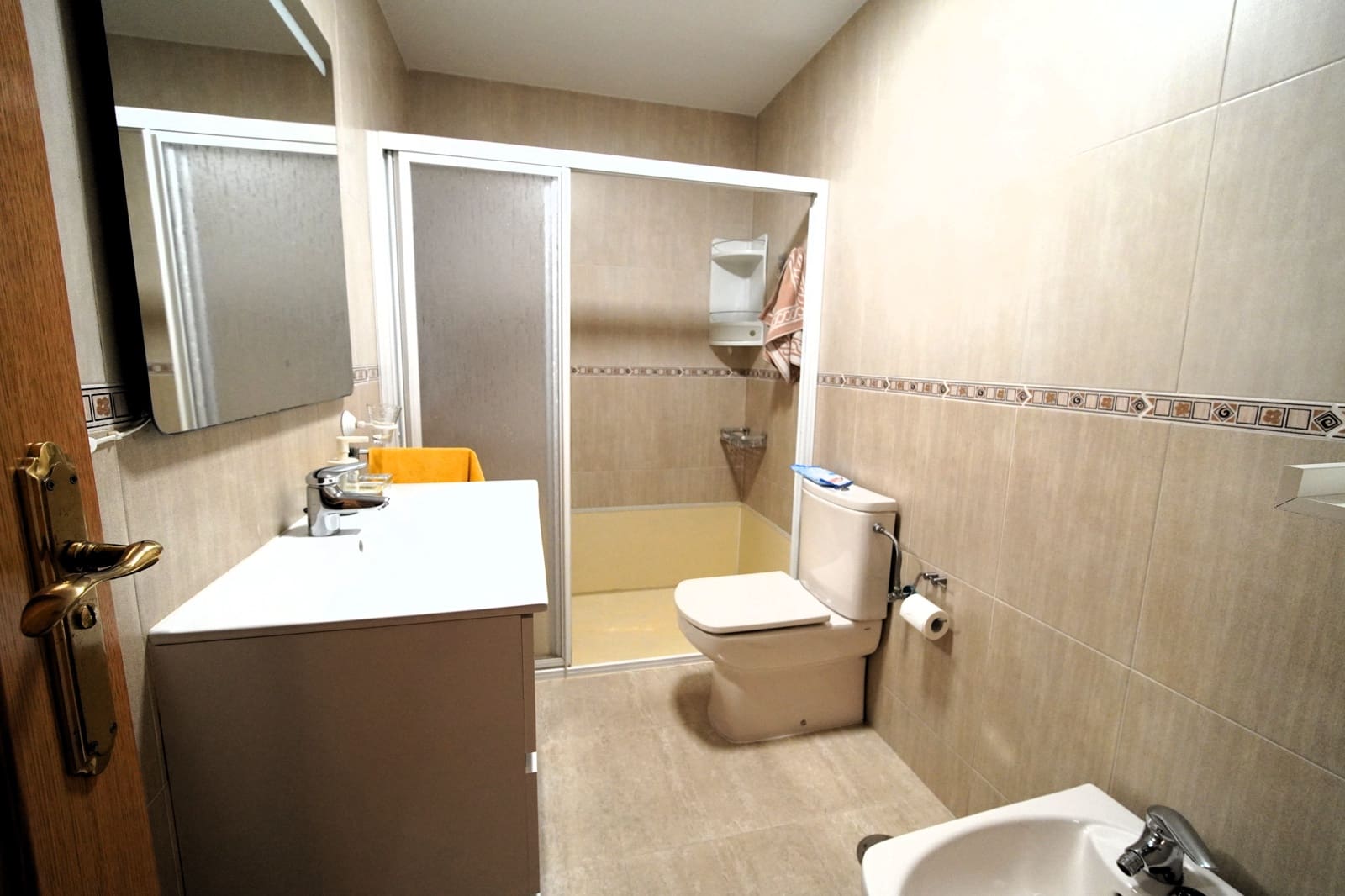 2 bedroom Flat for sale in Roquetas de Mar with pool garage - € 165,000 (Ref: 9994480)