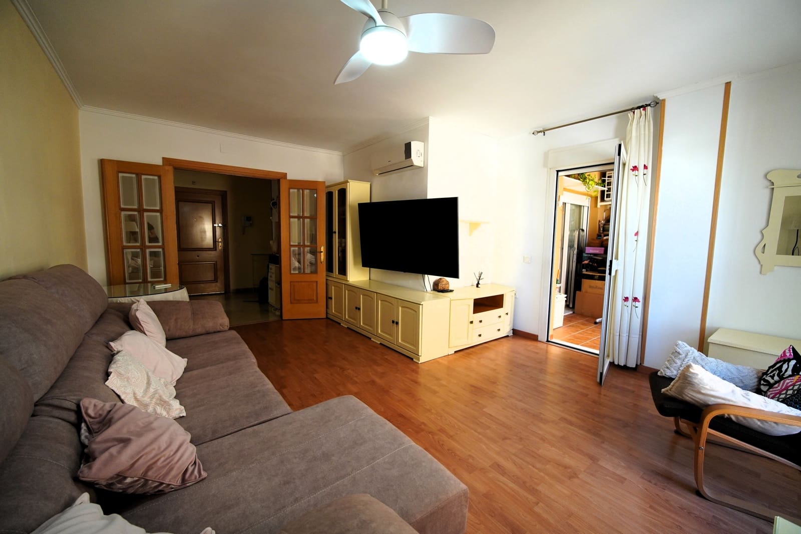 2 bedroom Flat for sale in Roquetas de Mar with pool garage - € 165,000 (Ref: 9994480)