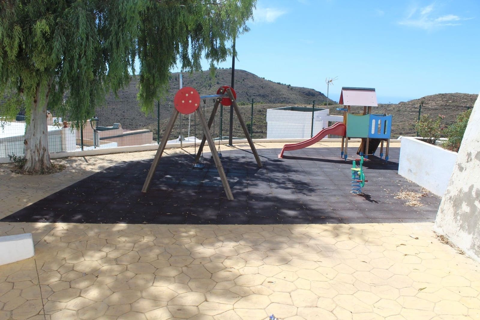 2 bedroom Terraced Villa for sale in Enix with pool € 77,950 (Ref