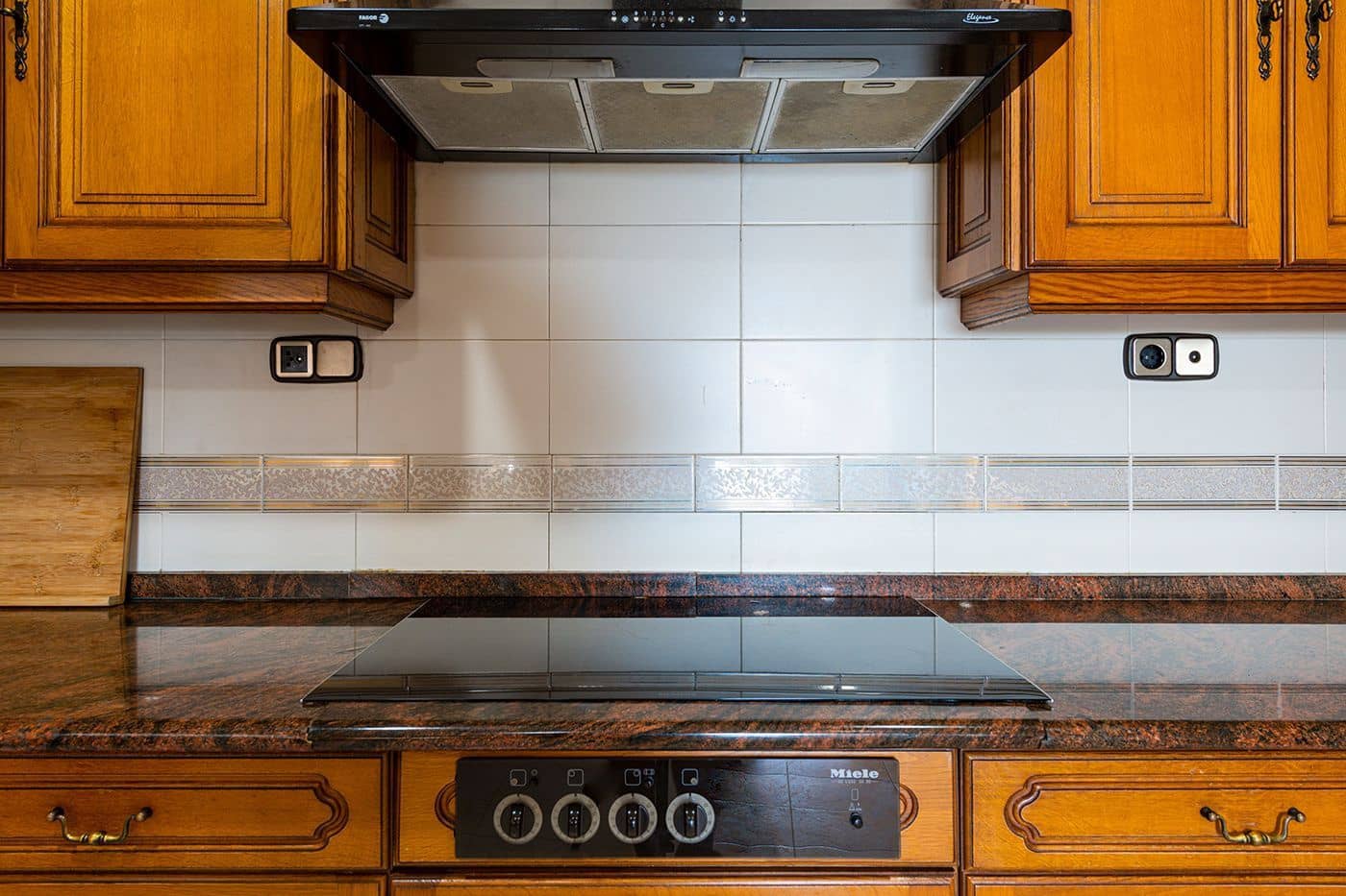 9 soveværelse Villa til salg i Benicassim med swimmingpool - € 1.195.000 (Ref: 6056586)