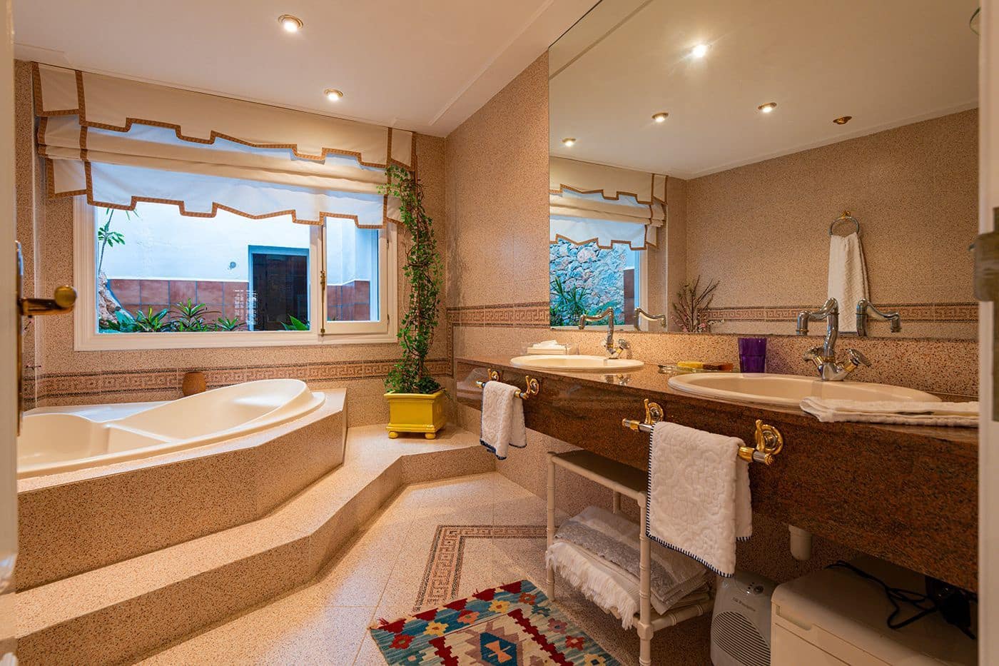 9 soveværelse Villa til salg i Benicassim med swimmingpool - € 1.195.000 (Ref: 6056586)