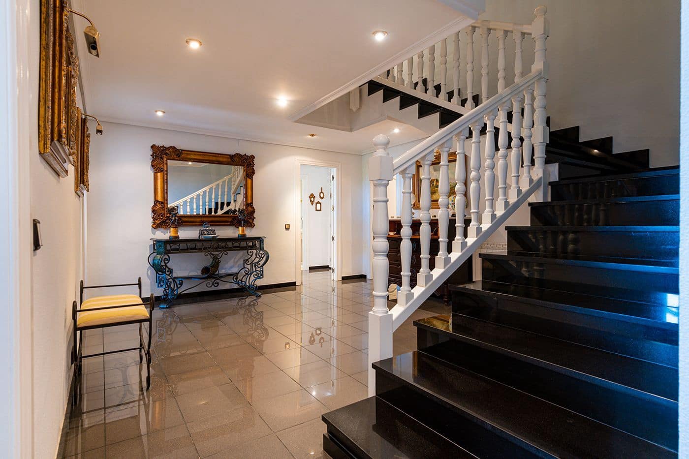 9 soveværelse Villa til salg i Benicassim med swimmingpool - € 1.195.000 (Ref: 6056586)