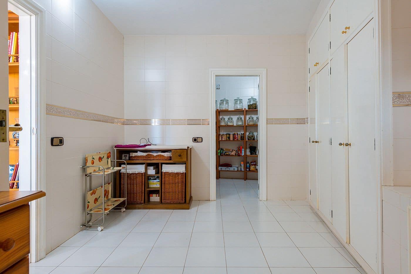 9 soveværelse Villa til salg i Benicassim med swimmingpool - € 1.195.000 (Ref: 6056586)