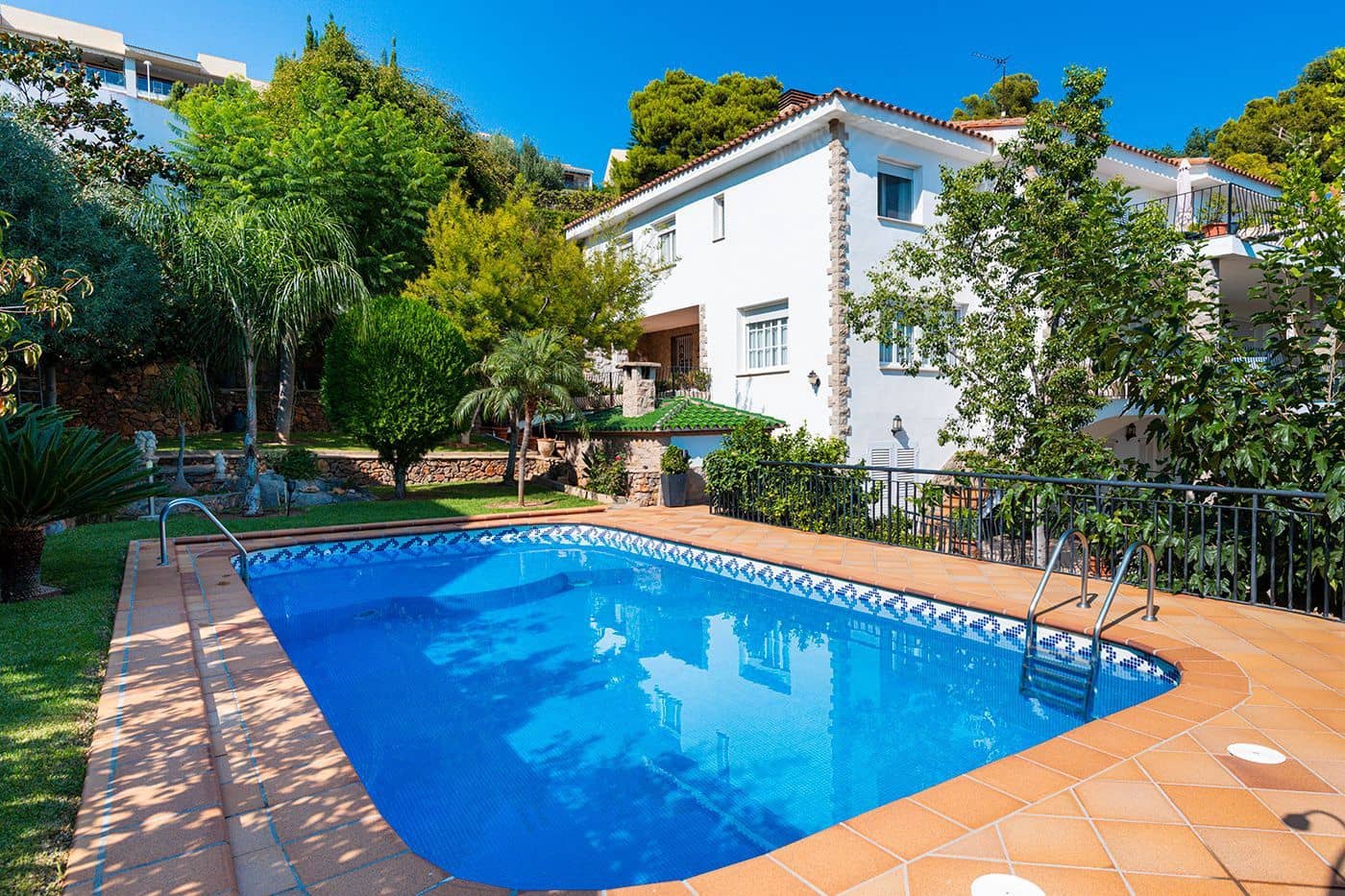 9 soveværelse Villa til salg i Benicassim med swimmingpool - € 1.195.000 (Ref: 6056586)