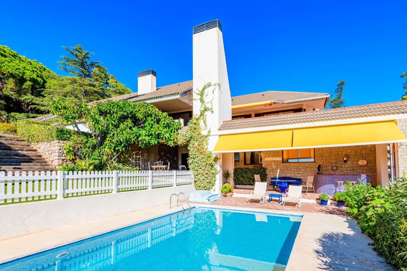 5 soveværelse Villa til salg i Borriol med swimmingpool - € 830.000 (Ref: 7180777)