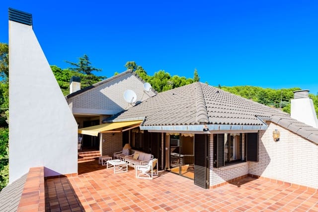 5 soveværelse Villa til salg i Borriol med swimmingpool - € 830.000 (Ref: 7180777)