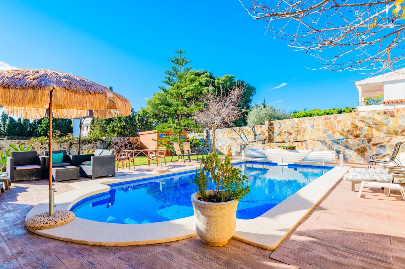 4 soveværelse Villa til salg i Castello de la Plana med swimmingpool - € 585.000 (Ref: 7412139)