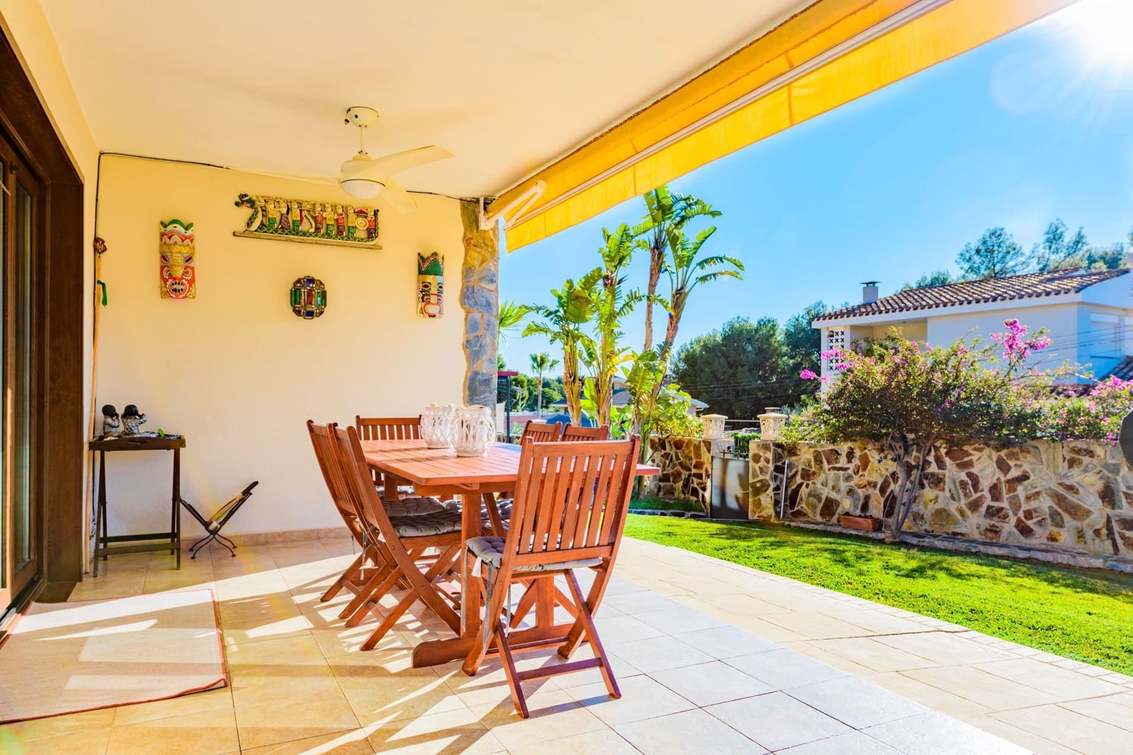 4 soveværelse Villa til salg i Castello de la Plana med swimmingpool - € 585.000 (Ref: 7412139)