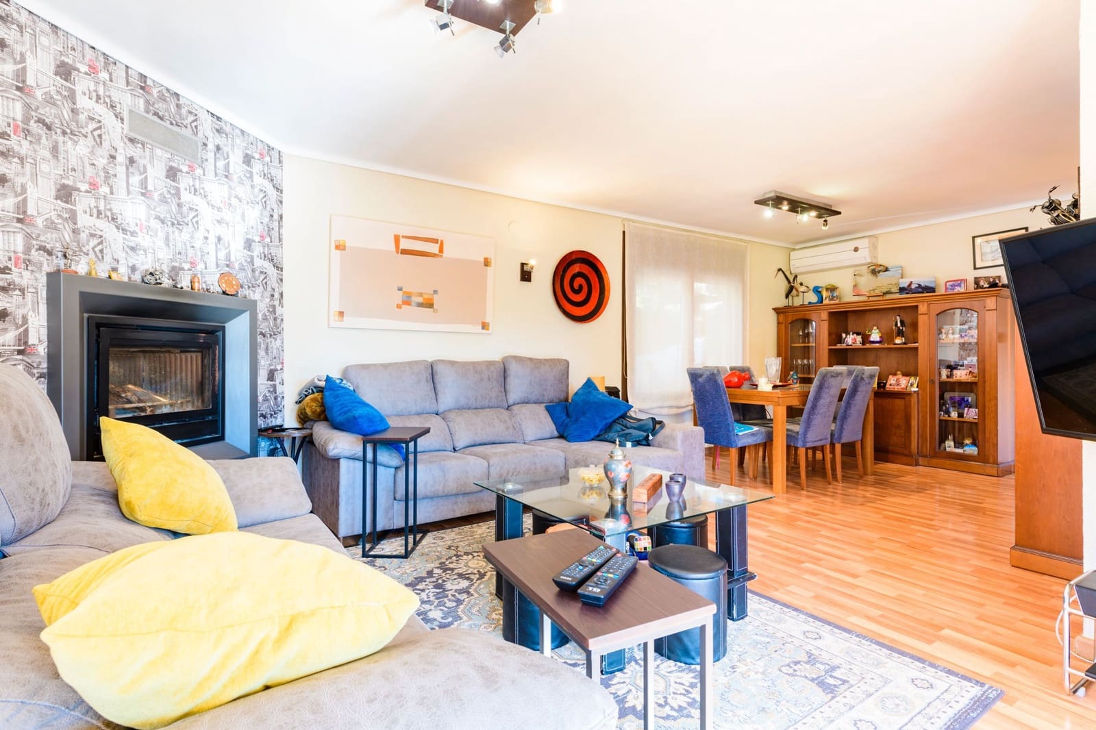 4 soveværelse Villa til salg i Castello de la Plana med swimmingpool - € 585.000 (Ref: 7412139)