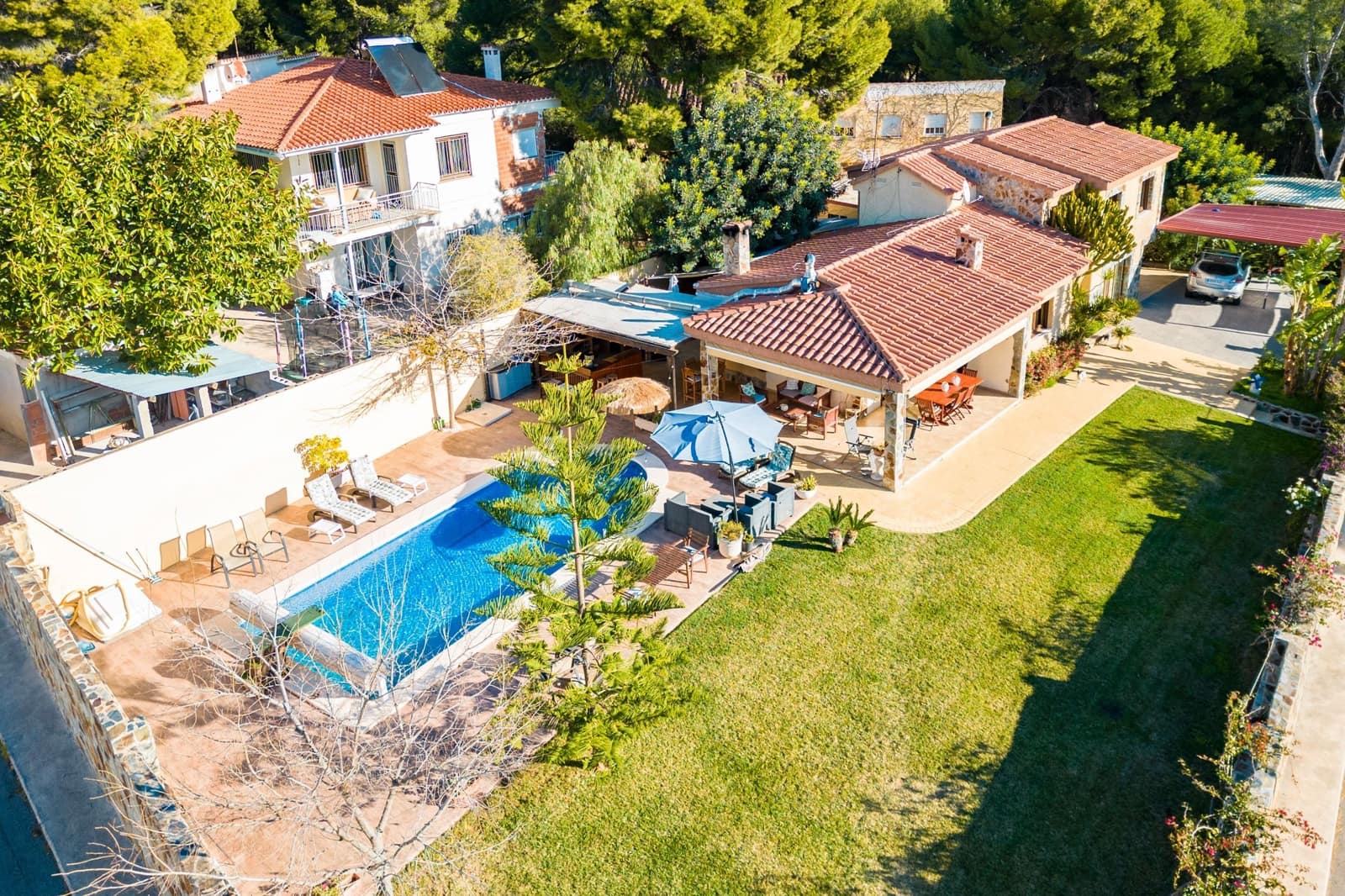 4 soveværelse Villa til salg i Castello de la Plana med swimmingpool - € 585.000 (Ref: 7412139)