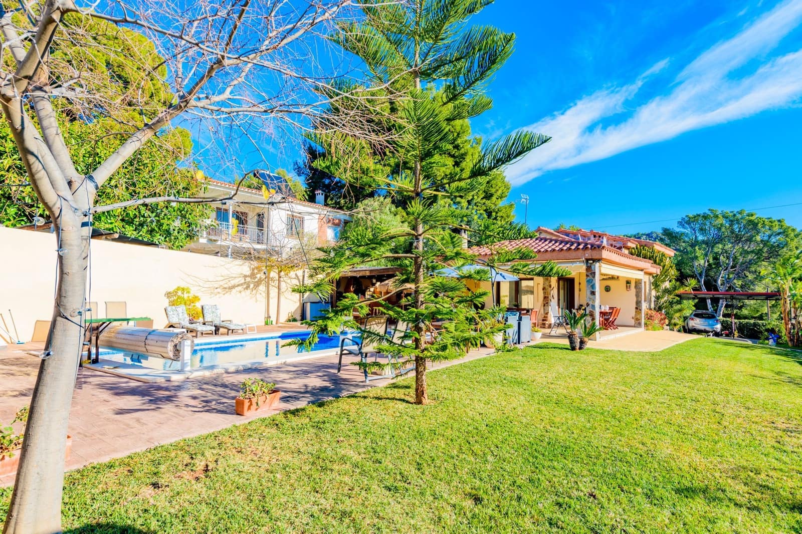 4 soveværelse Villa til salg i Castello de la Plana med swimmingpool - € 585.000 (Ref: 7412139)