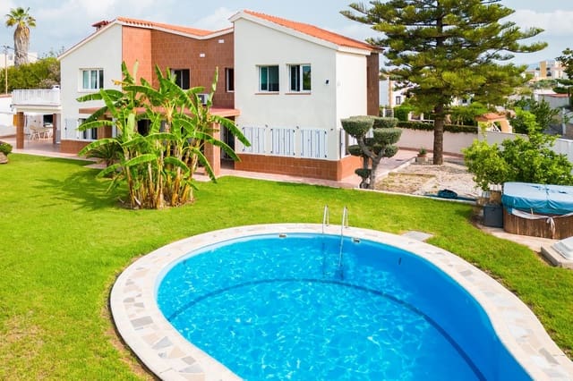 6 soveværelse Villa til salg i Vinaròs med swimmingpool - € 745.000 (Ref: 7710337)